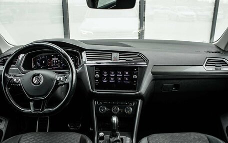 Volkswagen Tiguan II, 2020 год, 2 649 000 рублей, 12 фотография