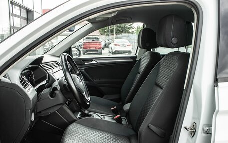 Volkswagen Tiguan II, 2020 год, 2 649 000 рублей, 11 фотография
