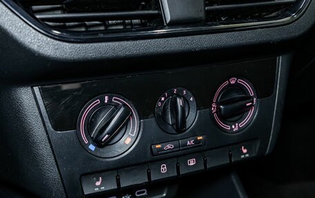 Volkswagen Polo VI (EU Market), 2020 год, 1 350 000 рублей, 16 фотография