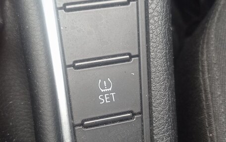 Volkswagen Passat CC I рестайлинг, 2011 год, 1 200 000 рублей, 6 фотография