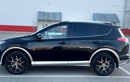 Toyota RAV4, 2017 год, 3 150 000 рублей, 8 фотография