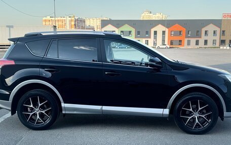 Toyota RAV4, 2017 год, 3 150 000 рублей, 4 фотография