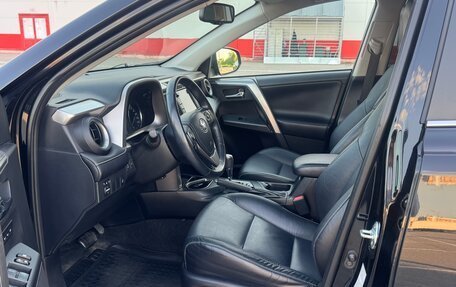 Toyota RAV4, 2017 год, 3 150 000 рублей, 14 фотография