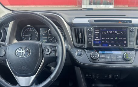 Toyota RAV4, 2017 год, 3 150 000 рублей, 22 фотография