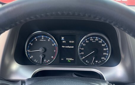 Toyota RAV4, 2017 год, 3 150 000 рублей, 23 фотография