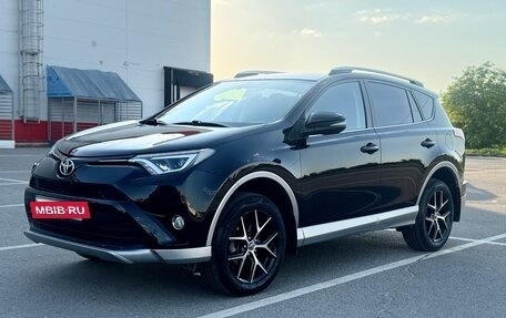 Toyota RAV4, 2017 год, 3 150 000 рублей, 9 фотография
