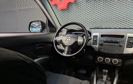 Mitsubishi Outlander III рестайлинг 3, 2007 год, 899 000 рублей, 13 фотография