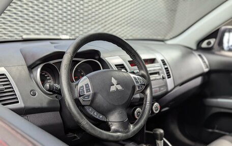 Mitsubishi Outlander III рестайлинг 3, 2008 год, 850 000 рублей, 8 фотография