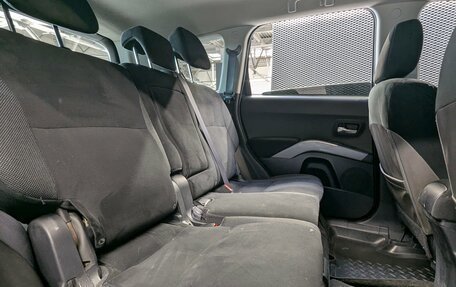 Mitsubishi Outlander III рестайлинг 3, 2007 год, 899 000 рублей, 29 фотография