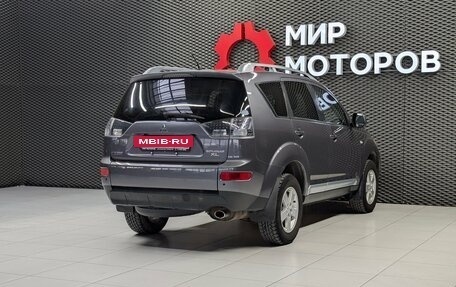 Mitsubishi Outlander III рестайлинг 3, 2008 год, 850 000 рублей, 4 фотография