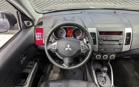 Mitsubishi Outlander III рестайлинг 3, 2008 год, 850 000 рублей, 14 фотография