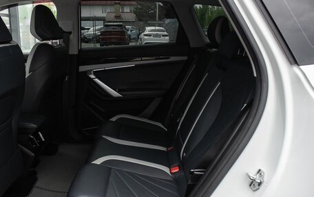 Geely Atlas, 2023 год, 2 650 000 рублей, 12 фотография