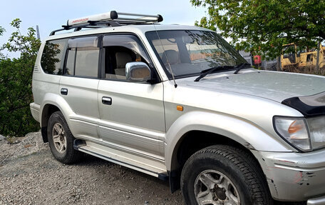 Toyota Land Cruiser Prado 90 рестайлинг, 1998 год, 1 370 000 рублей, 3 фотография