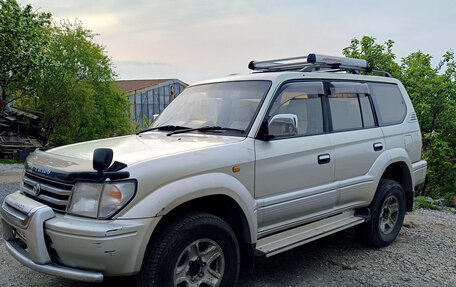 Toyota Land Cruiser Prado 90 рестайлинг, 1998 год, 1 370 000 рублей, 2 фотография