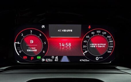 Volkswagen Golf VIII, 2022 год, 2 050 000 рублей, 14 фотография