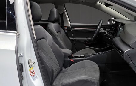 Volkswagen Golf VIII, 2022 год, 2 050 000 рублей, 12 фотография