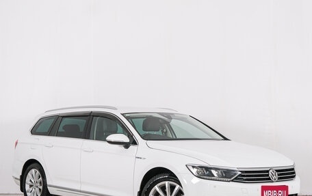 Volkswagen Passat B8 рестайлинг, 2016 год, 1 499 000 рублей, 2 фотография