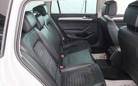 Volkswagen Passat B8 рестайлинг, 2016 год, 1 499 000 рублей, 23 фотография