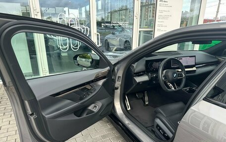 BMW 5 серия, 2024 год, 7 990 000 рублей, 12 фотография