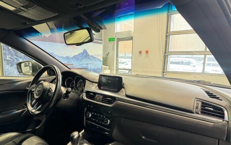 Mazda 6, 2018 год, 1 600 000 рублей, 10 фотография