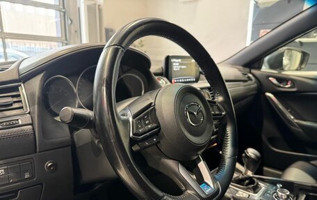 Mazda 6, 2018 год, 1 600 000 рублей, 13 фотография