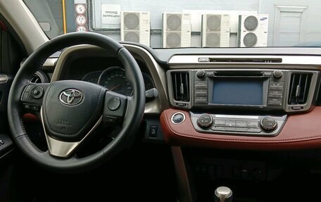 Toyota RAV4, 2014 год, 2 250 000 рублей, 14 фотография