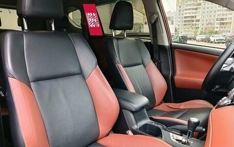 Toyota RAV4, 2014 год, 2 250 000 рублей, 10 фотография