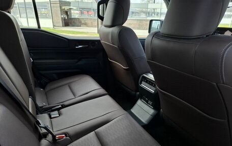 Toyota Land Cruiser Prado, 2026 год, 12 000 000 рублей, 28 фотография
