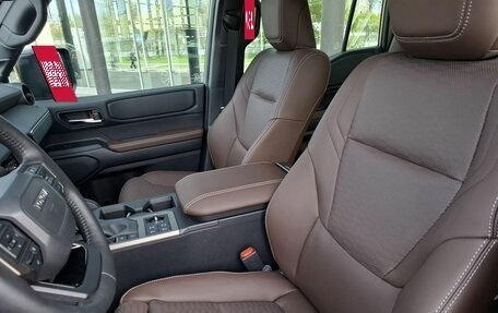 Toyota Land Cruiser Prado, 2026 год, 12 000 000 рублей, 16 фотография