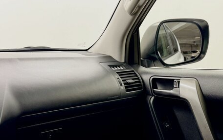Toyota Land Cruiser Prado 150 рестайлинг 2, 2012 год, 3 189 000 рублей, 20 фотография