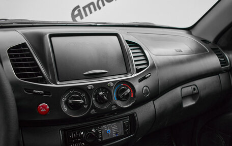 Mitsubishi L200 IV рестайлинг, 2013 год, 1 390 000 рублей, 15 фотография