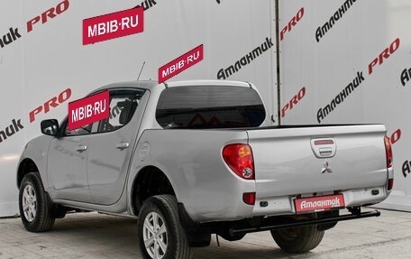 Mitsubishi L200 IV рестайлинг, 2013 год, 1 390 000 рублей, 6 фотография