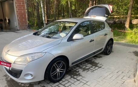 Renault Megane III, 2010 год, 450 000 рублей, 18 фотография