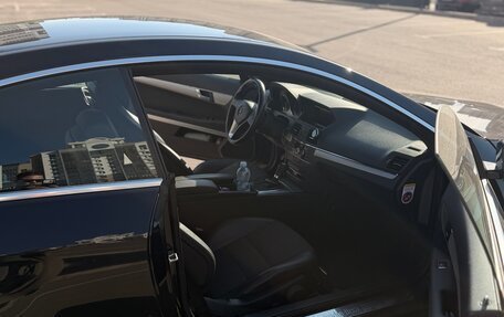 Mercedes-Benz E-Класс, 2012 год, 1 350 000 рублей, 15 фотография