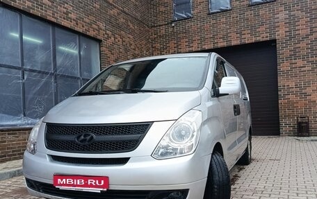 Hyundai Grand Starex Grand Starex I рестайлинг 2, 2009 год, 870 000 рублей, 1 фотография