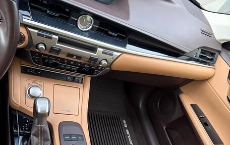 Lexus ES VII, 2015 год, 3 050 000 рублей, 21 фотография