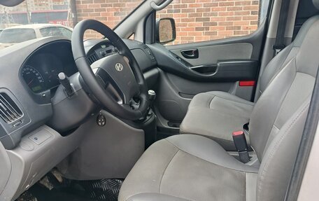 Hyundai Grand Starex Grand Starex I рестайлинг 2, 2009 год, 870 000 рублей, 14 фотография
