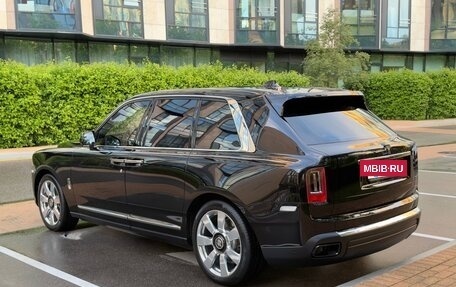 Rolls-Royce Cullinan, 2022 год, 31 900 000 рублей, 3 фотография