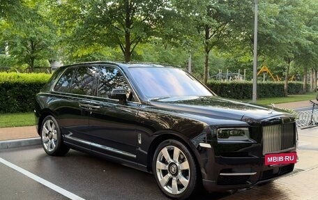 Rolls-Royce Cullinan, 2022 год, 31 900 000 рублей, 7 фотография