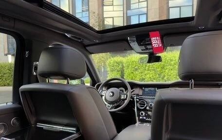 Rolls-Royce Cullinan, 2022 год, 31 900 000 рублей, 39 фотография