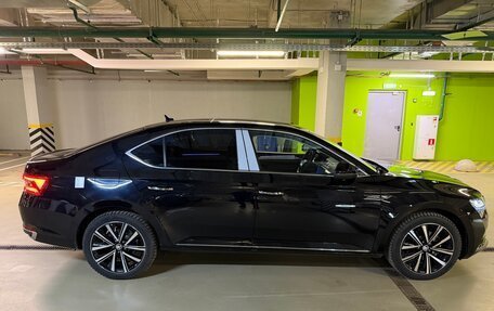 Skoda Superb III рестайлинг, 2025 год, 3 100 000 рублей, 10 фотография