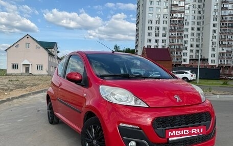 Peugeot 107 I рестайлинг, 2013 год, 560 000 рублей, 3 фотография