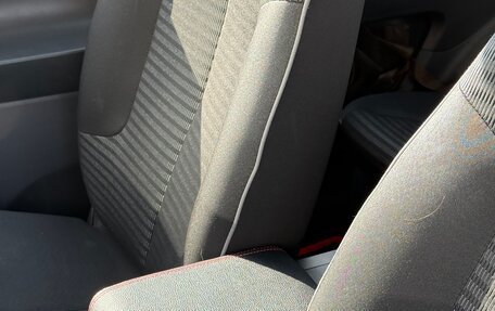 Peugeot 107 I рестайлинг, 2013 год, 560 000 рублей, 14 фотография