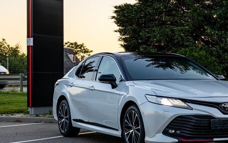 Toyota Camry, 2020 год, 2 895 000 рублей, 7 фотография