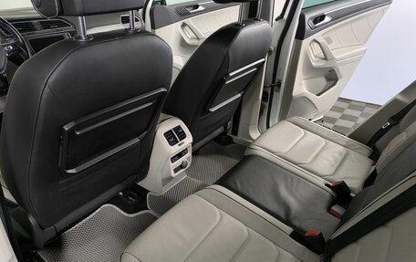 Volkswagen Tiguan II, 2017 год, 2 920 000 рублей, 11 фотография