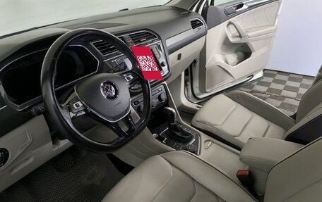 Volkswagen Tiguan II, 2017 год, 2 920 000 рублей, 8 фотография
