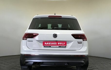 Volkswagen Tiguan II, 2017 год, 2 920 000 рублей, 5 фотография