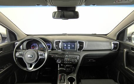 KIA Sportage IV рестайлинг, 2018 год, 2 150 000 рублей, 11 фотография