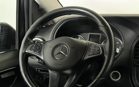 Mercedes-Benz Vito, 2017 год, 3 500 000 рублей, 13 фотография