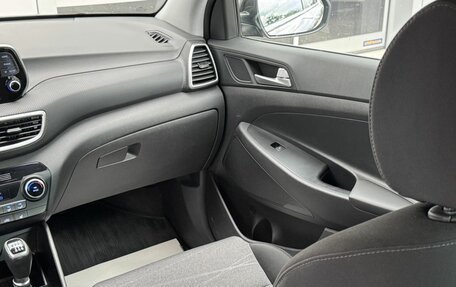 Hyundai Tucson III, 2019 год, 2 355 000 рублей, 17 фотография